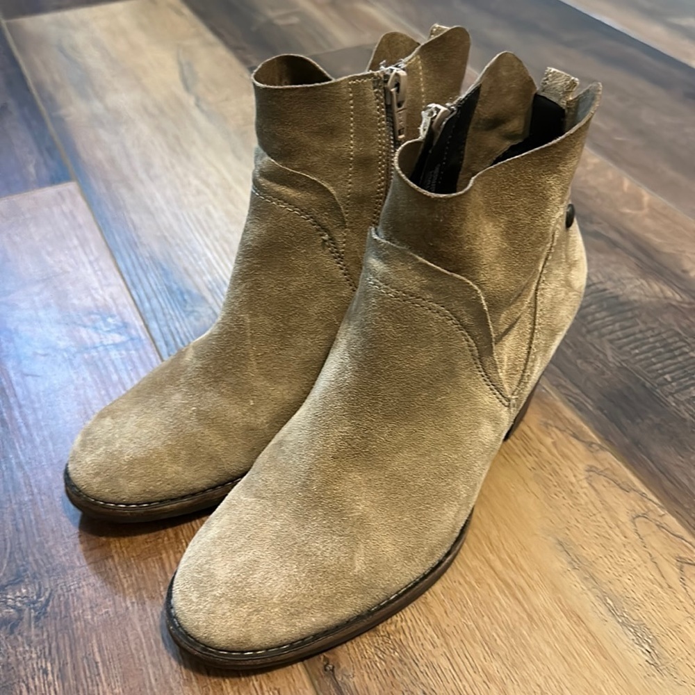 Paul Green Tan suede side zip block heels Nicole Bootie size 6
